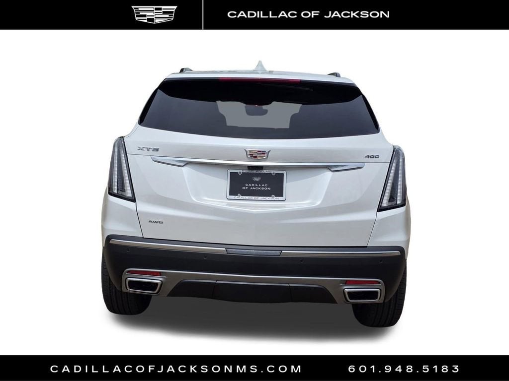 2026 Cadillac XT5 — detail view