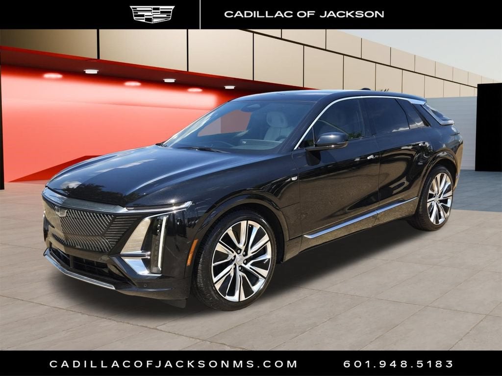 2024 Cadillac LYRIQ Luxury 3 in Stellar Black Metallic — front three-quarter view